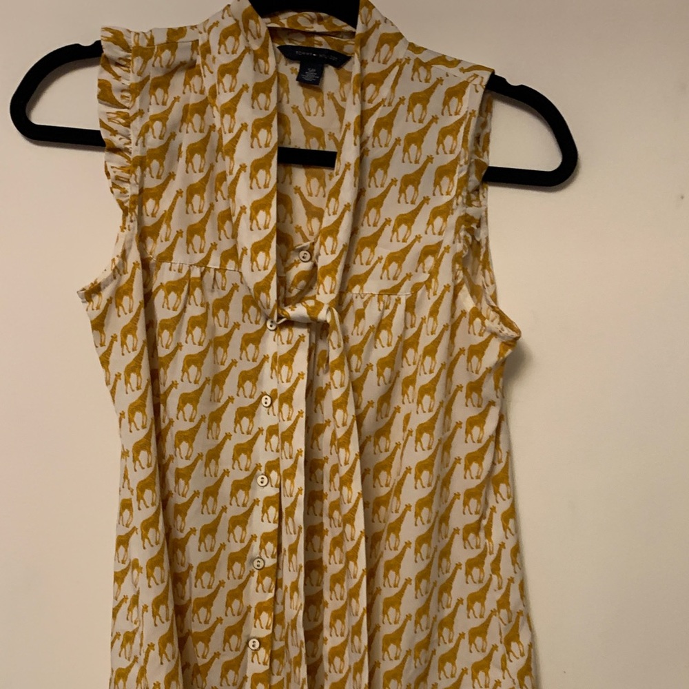 Giraffe top